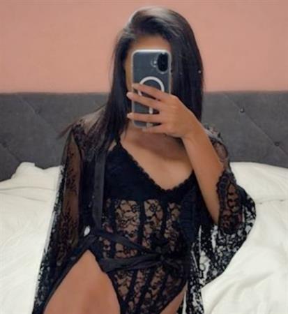 Samantha mit super Figur